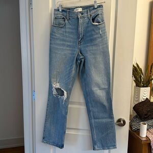 Abercrombie 28/6 90s straight ultra high rise